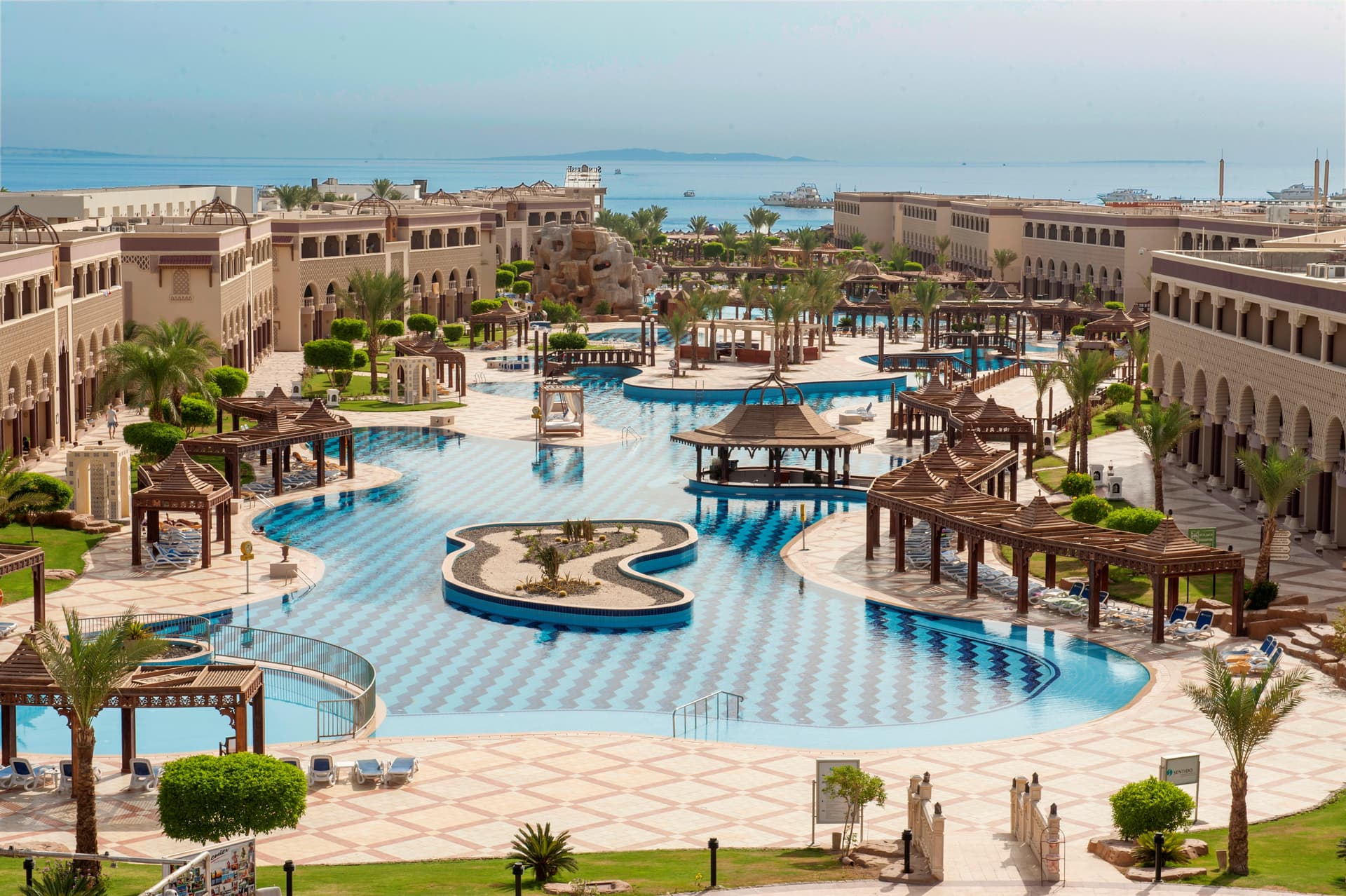 Sunrise Mamlouk Palace Resort in Hurghada
